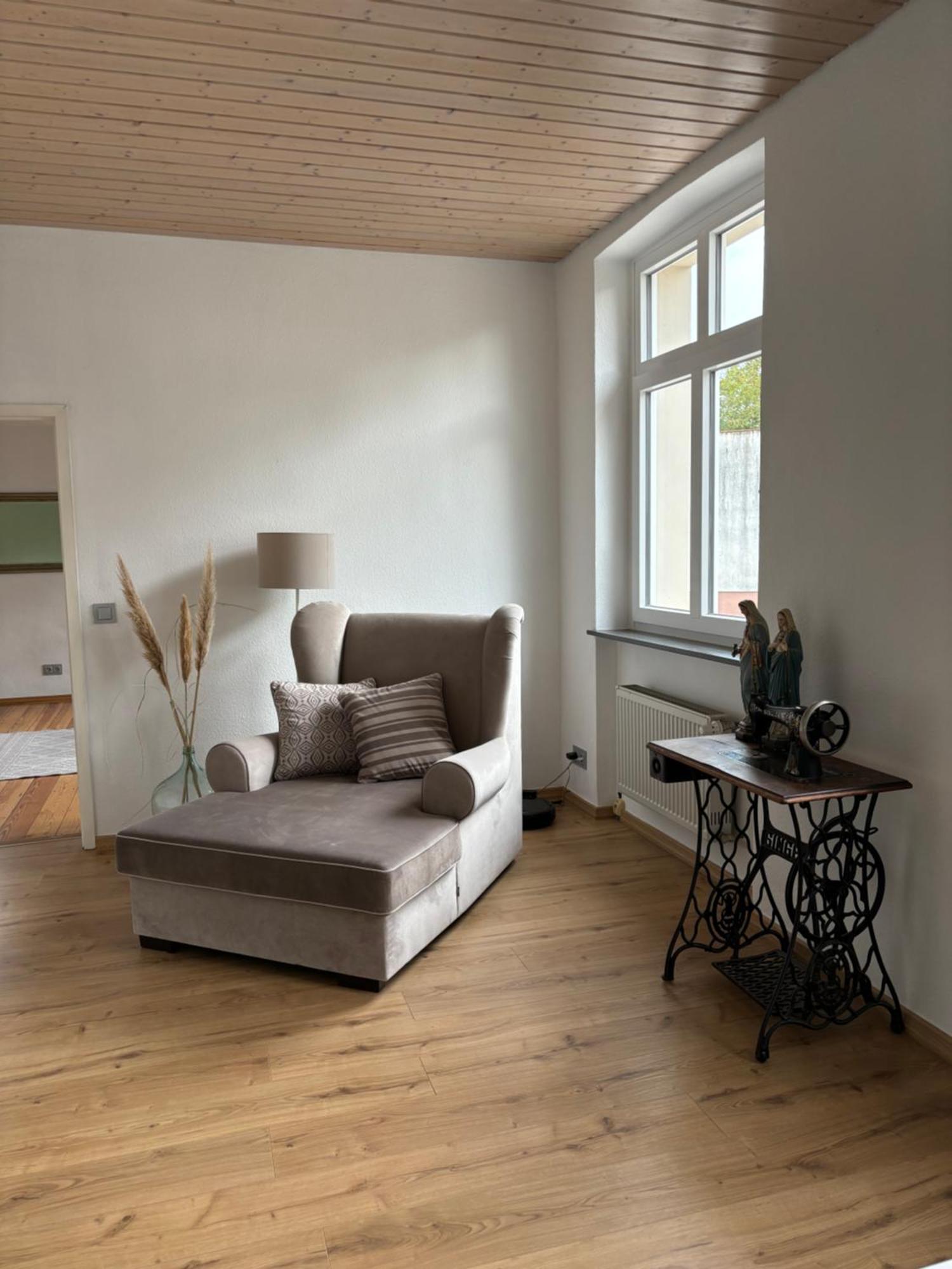 Ferienwohnung Am Ostpark Ландау  Экстерьер фото